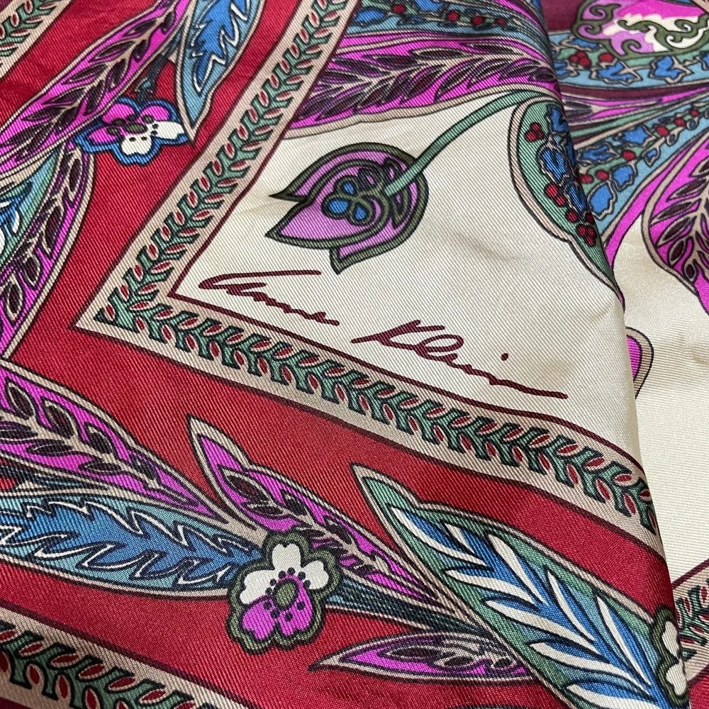 Anne Klein Scarf 100%‎ Silk 15 x 60 Floral Vintage (small pull)
